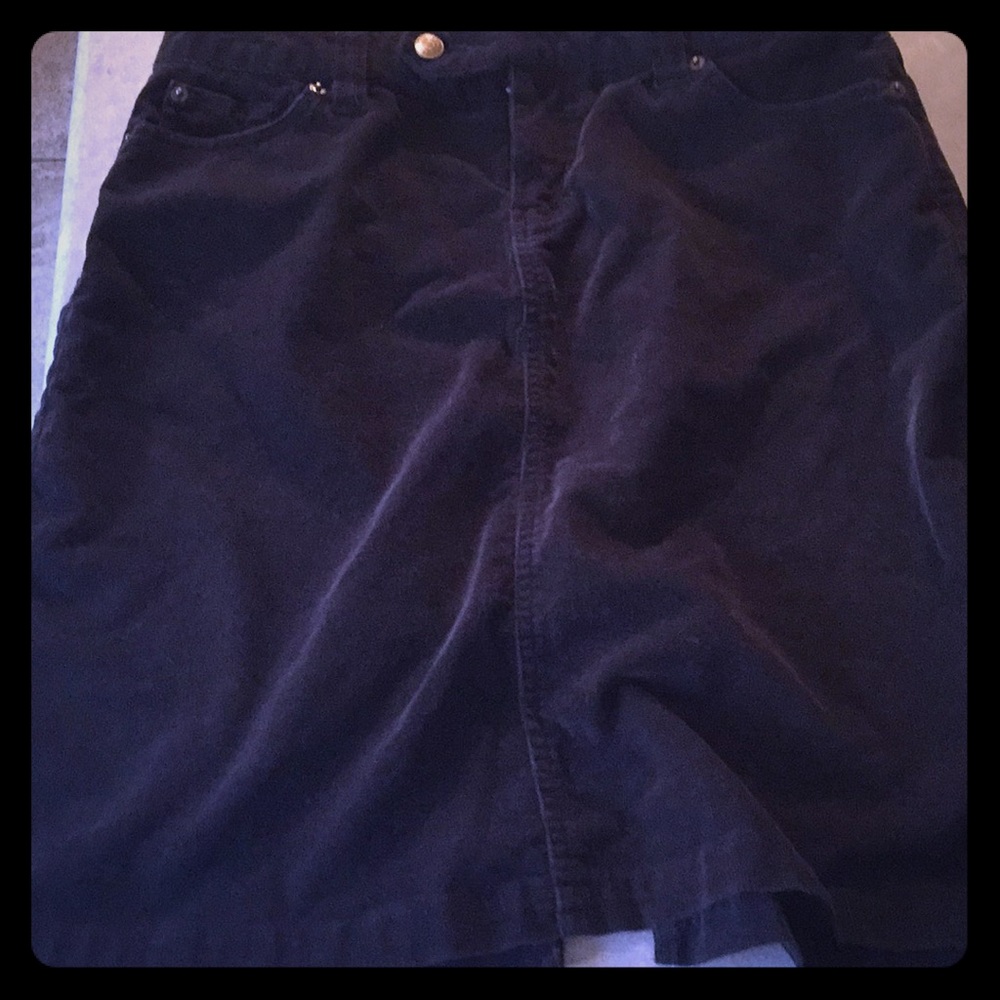 The Limited size 8 Black corduroy classic skirt
